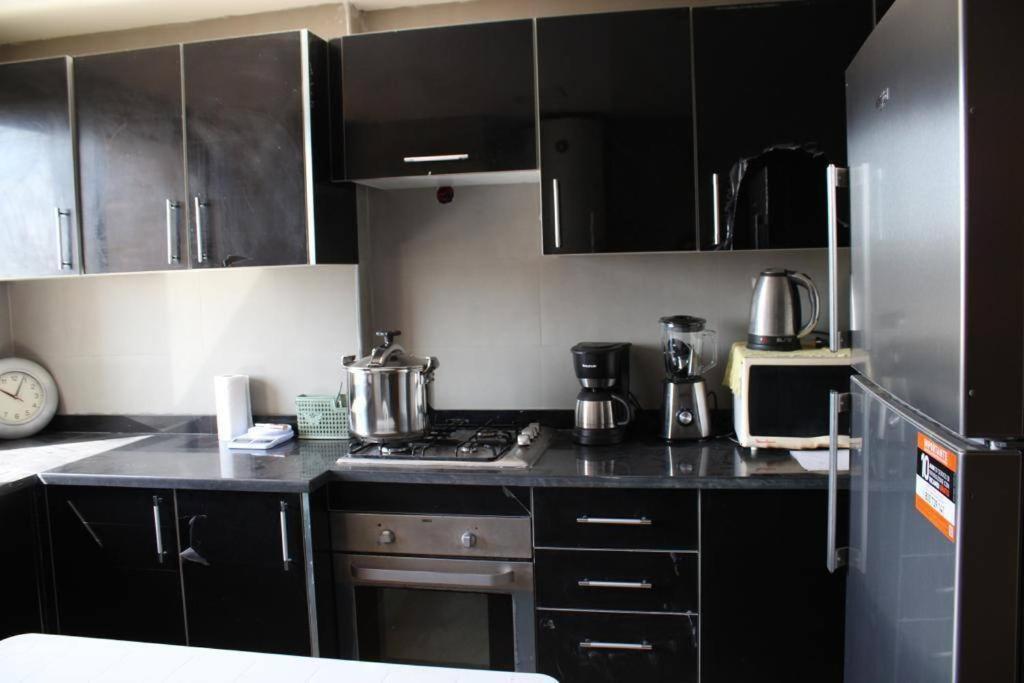 公寓 Appt 22 Bloc G- Hicherraton Bella Vista, Bouznika Bay 斯希拉特